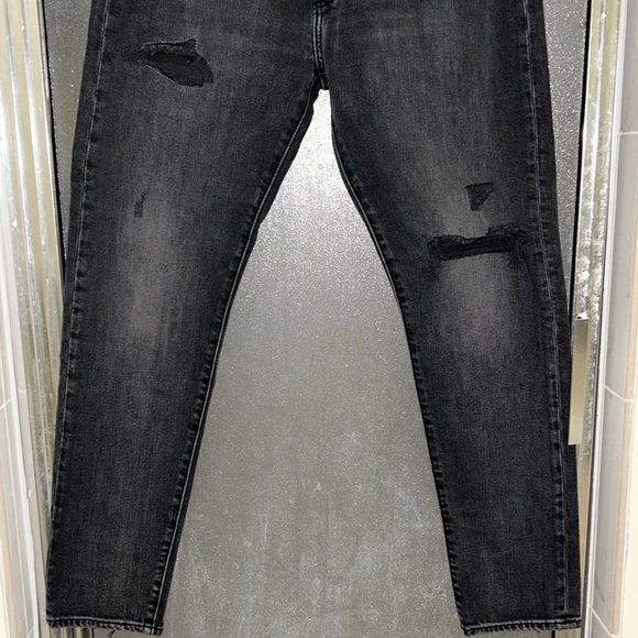 💜Firm Price💜 Levi’s Premium 512 Slim Taper fits Jeans - Picture 5 of 9